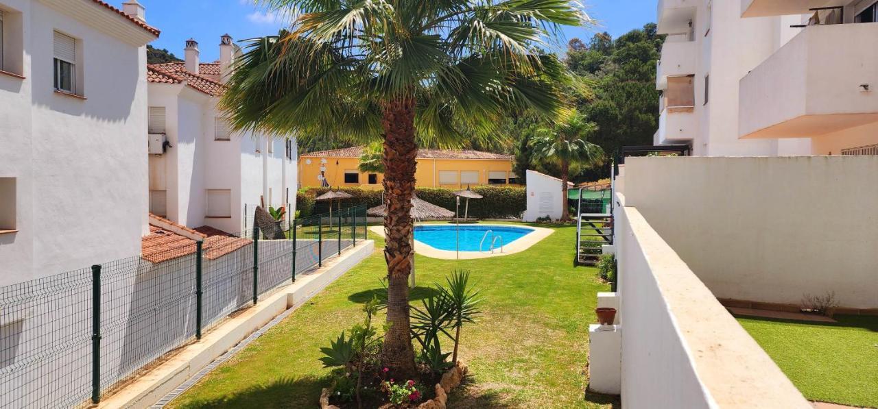 Апартаменты Bajo Con Jardin Deluxe Бенахавис Экстерьер фото